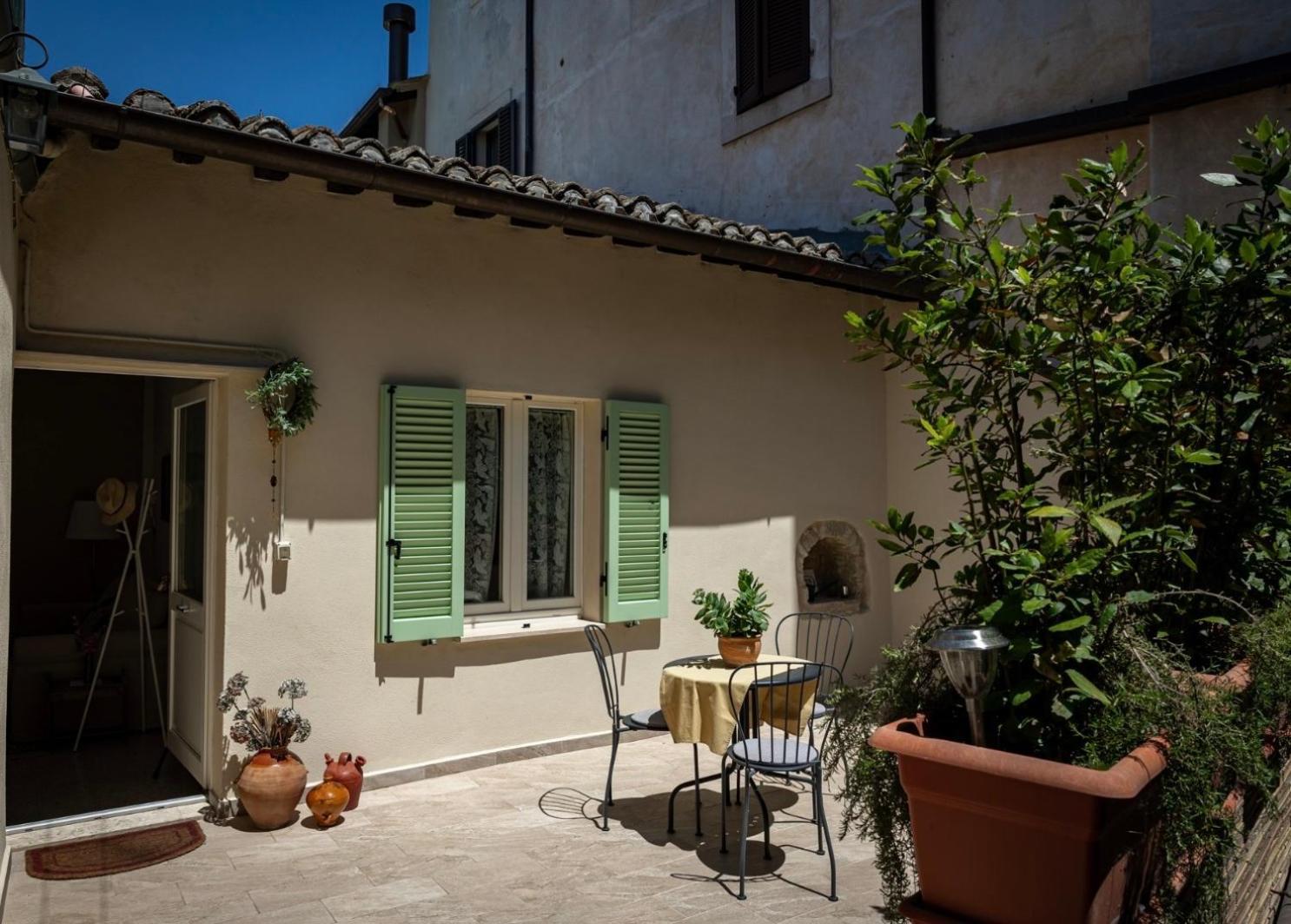 App. Con Terrazza Panoramica In Centro-蒙特法尔科 外观 照片